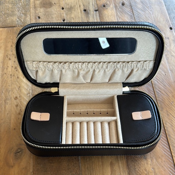 WOLF Chloé Zip Jewelry Case - Picture 3 of 5